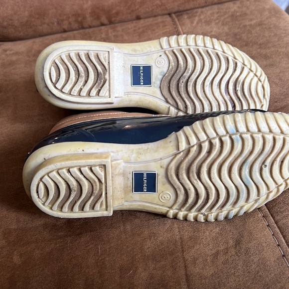 Tommy Hilfiger Duck Boots - Picture 5 of 5